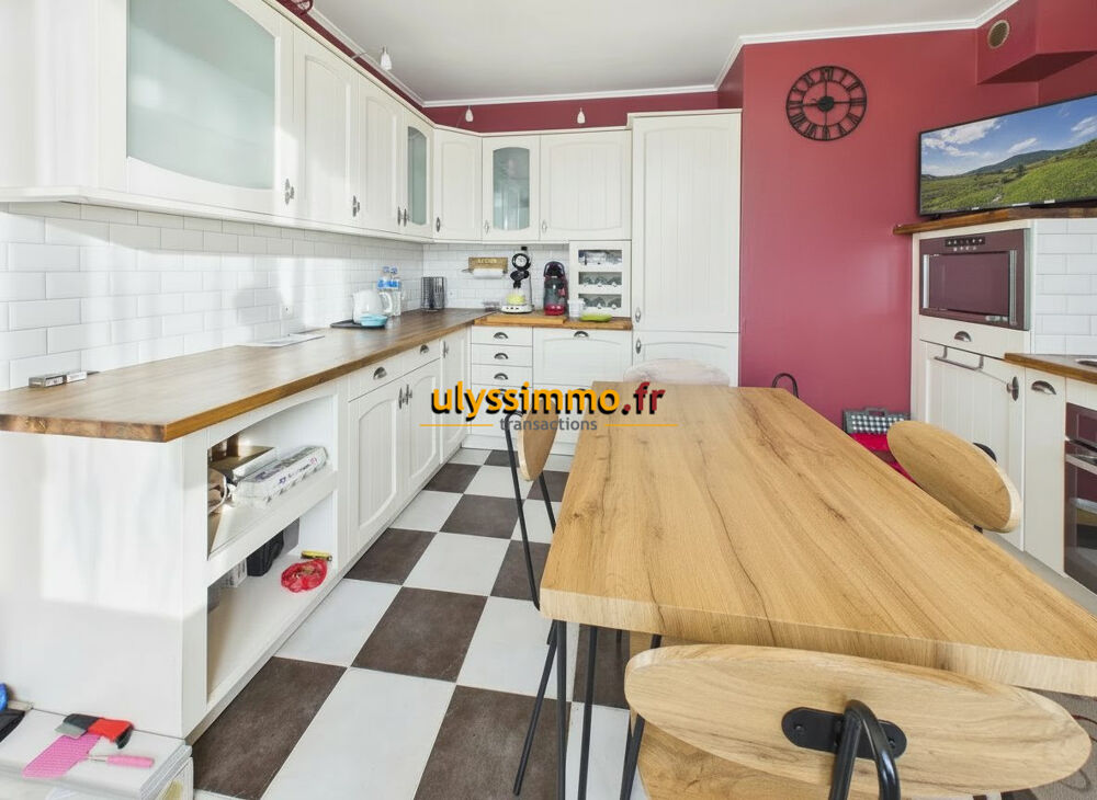 Vente Maison grande maison rénovée de trois chambres Rosières-en-santerre