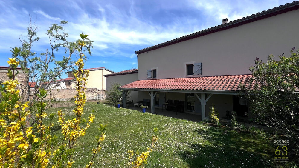 Vente Maison Belle maison de 152 m2 habitables avec deux granges attenantes s Billom