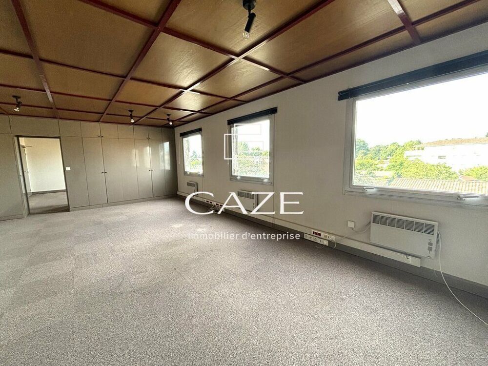   Bureaux / Cabinet médical de 58,30 m² à vendre – Centre-vil Saint-médard-en-jalles