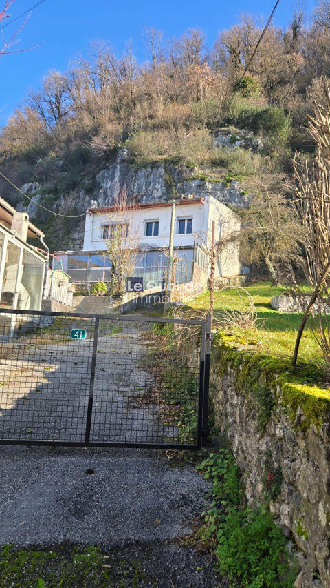   A VENDRE : MAISON A RENOVER Maison - 5 pi�ce(s) - 103 m�