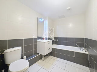  Appartement  vendre 2 pices 46 m