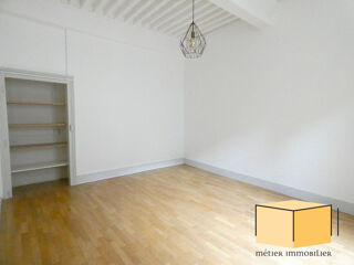  Appartement à louer 3 pièces 86 m²
