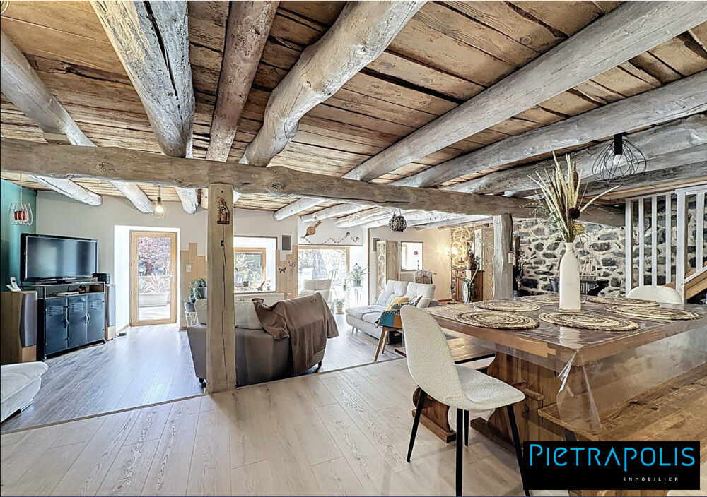 Vente Maison Maison de caractère de 278m2 m2, +500m2 de cours intérieure, 3 Loudes
