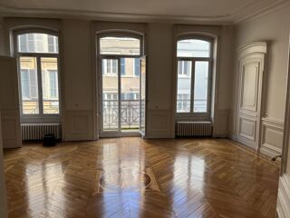  Appartement � vendre 4 pi�ces 162 m�