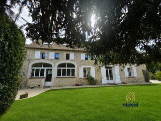  Maison à vendre 14 pièces 323 m²