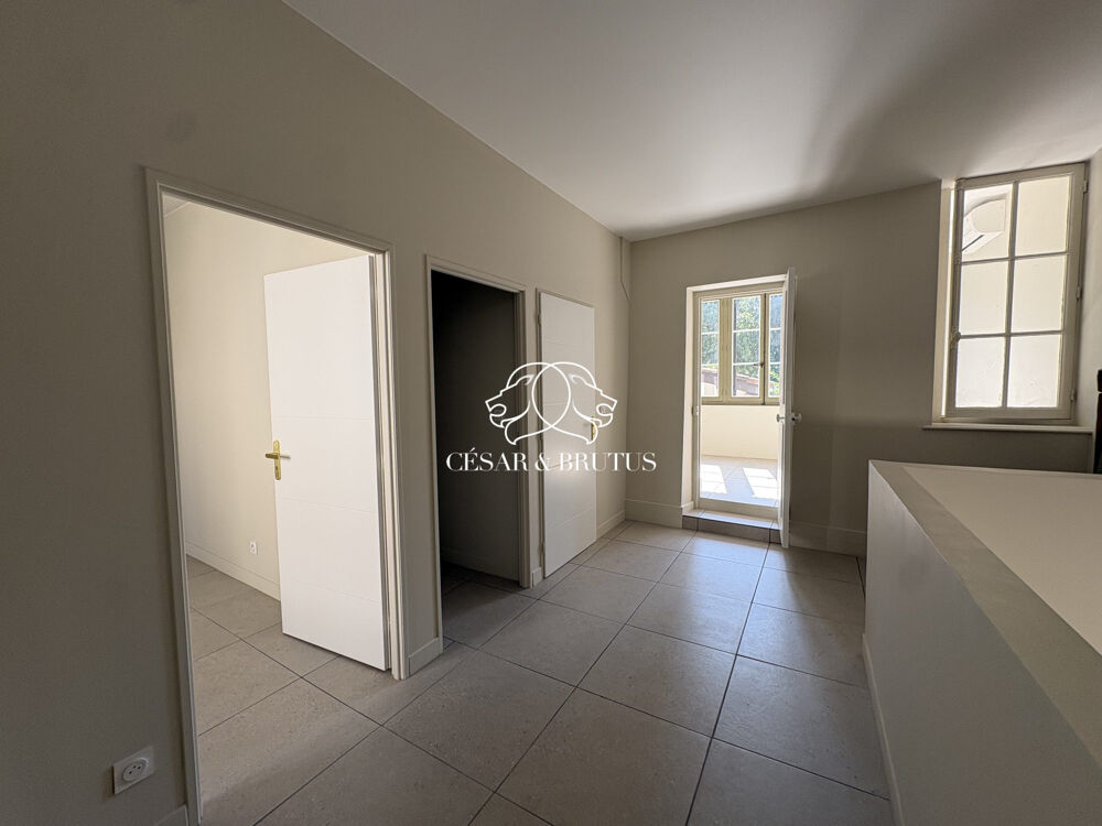 à vendre  Maison Collonges-au-Mont-d'Or (69660)