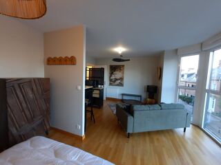  Appartement à louer 1 pièce 33 m²