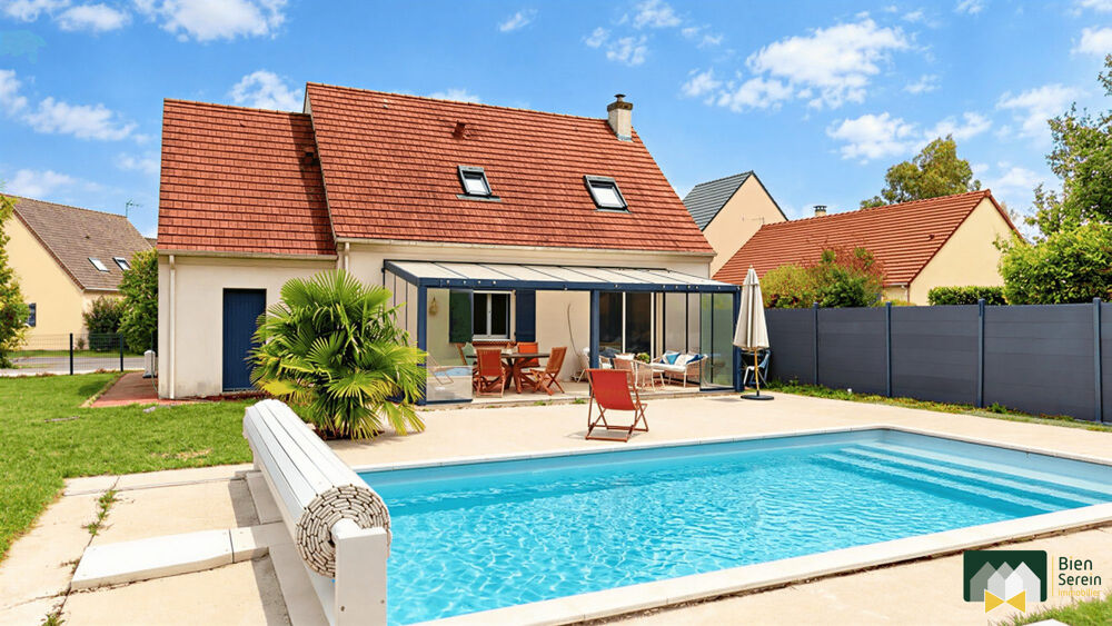 Vente Maison Maison familiale 4 chambres avec piscine et garage - Lèves ! Lèves