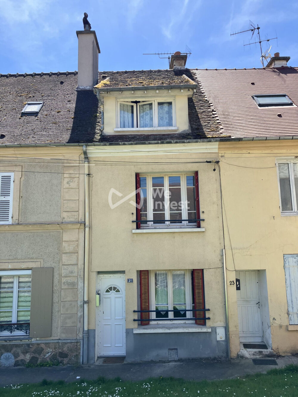MAISON DE VILLE avec courette