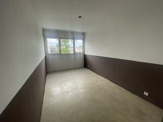  Appartement à louer 3 pièces 72 m²