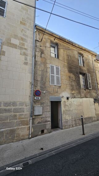  Immeuble à vendre 145 m²