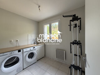  Appartement à louer 3 pièces 93 m²