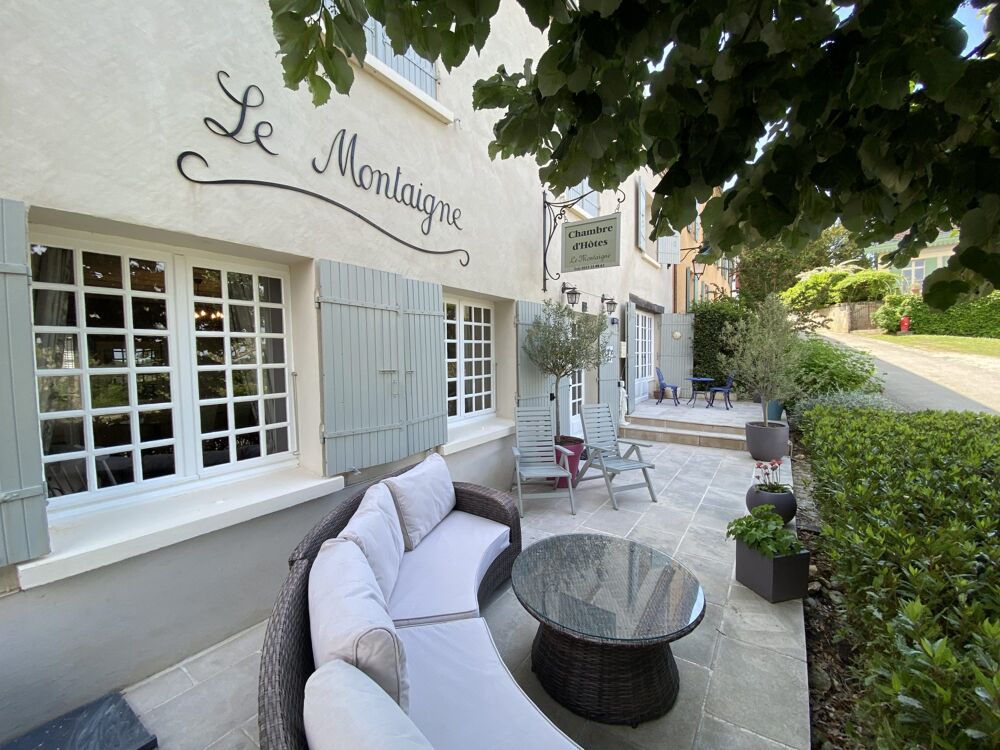 Vente Maison Grande maison de ville avec 5 chambres, 5 salles de bains, séjo Ste alvere