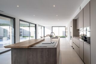  Maison � vendre 7 pi�ces 340 m�