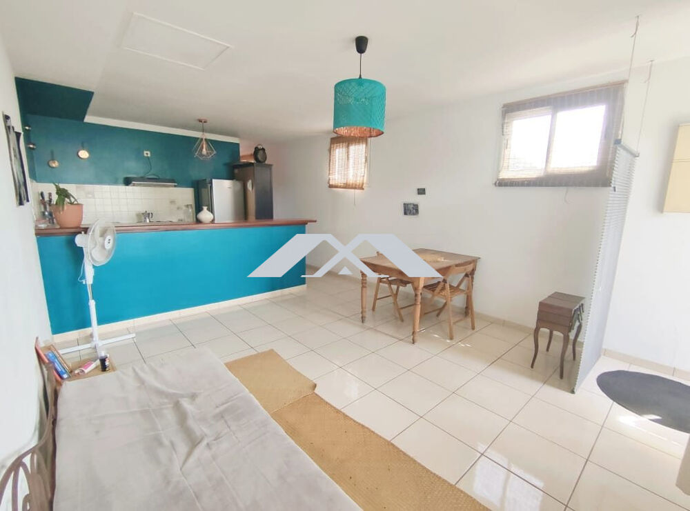Grande maison aux multiples possibilités à Saint-Louis