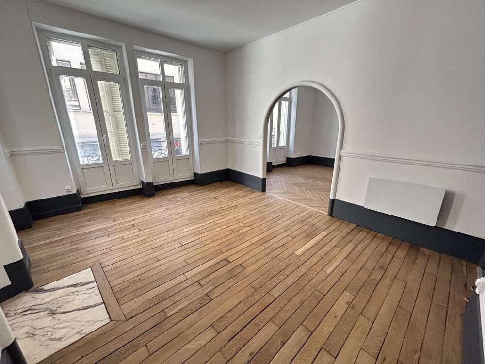 Centre historique, Appartement T5, 86,00 m², entierement rénov