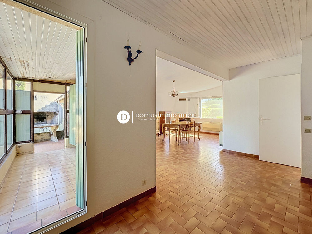 Villa de plain-pied dans secteur calme