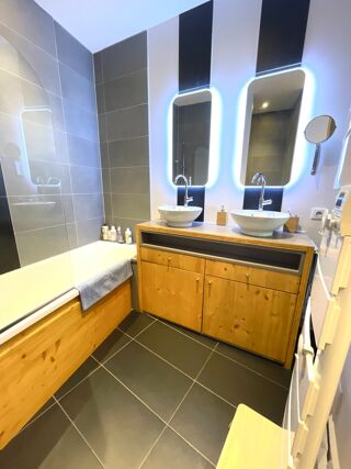  Appartement  vendre 4 pices 101 m