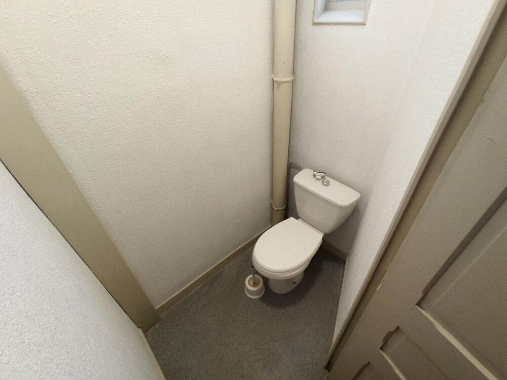   LOC Local Bureaux 70 m² - 15 minutes de LIMOGES Limoges