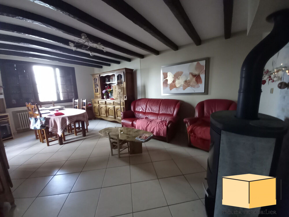 Location Appartement appartement 5 pièces avec piscine sur BELLEY (01300) Belley