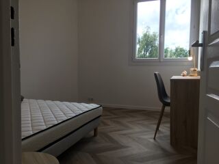  Appartement à louer 4 pièces 73 m²