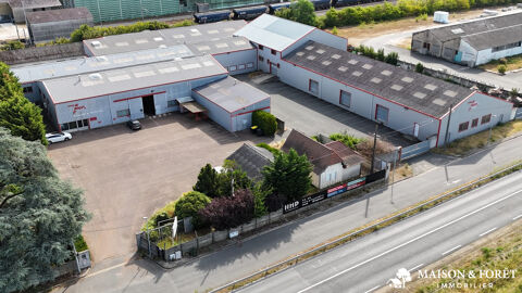 BATIMENT INDUSTRIEL 909000 45250 Briare