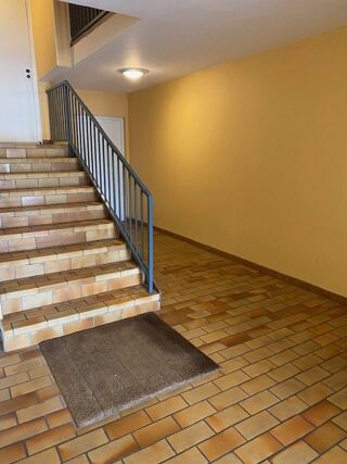  Appartement à louer 2 pièces 59 m²