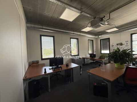   BUREAUX À LOUER 