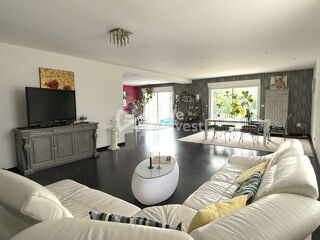  Maison � vendre 6 pi�ces 215 m�