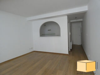  Appartement à louer 1 pièce 32 m²