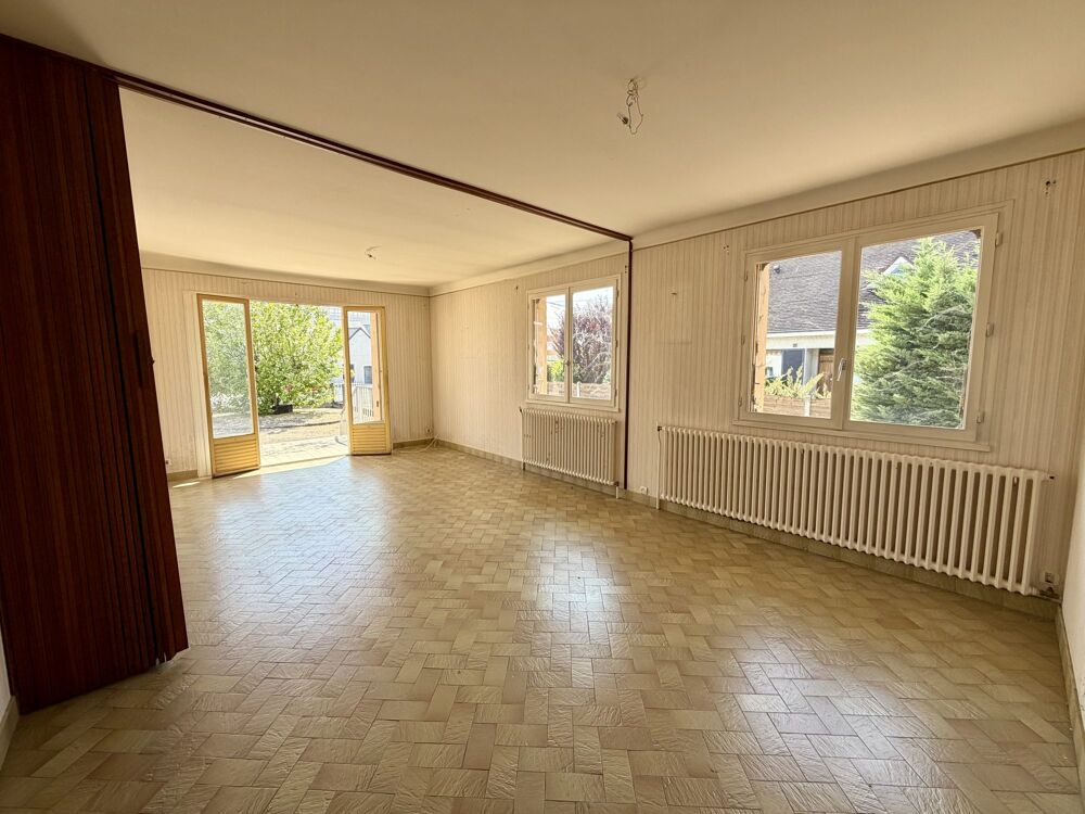 Maison à rafraichir bien localisée