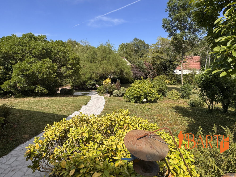 Vente Maison Saint Germain du Puy - Quartier résidentiel Saint-germain-du-puy