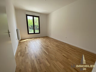  Appartement à louer 3 pièces 75 m²