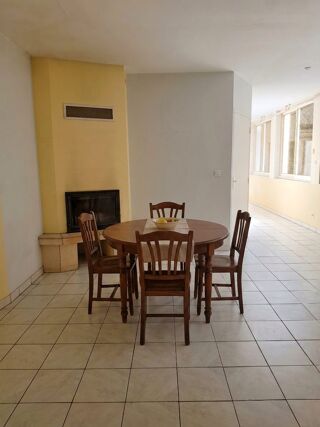  Appartement à louer 1 pièce 64 m²