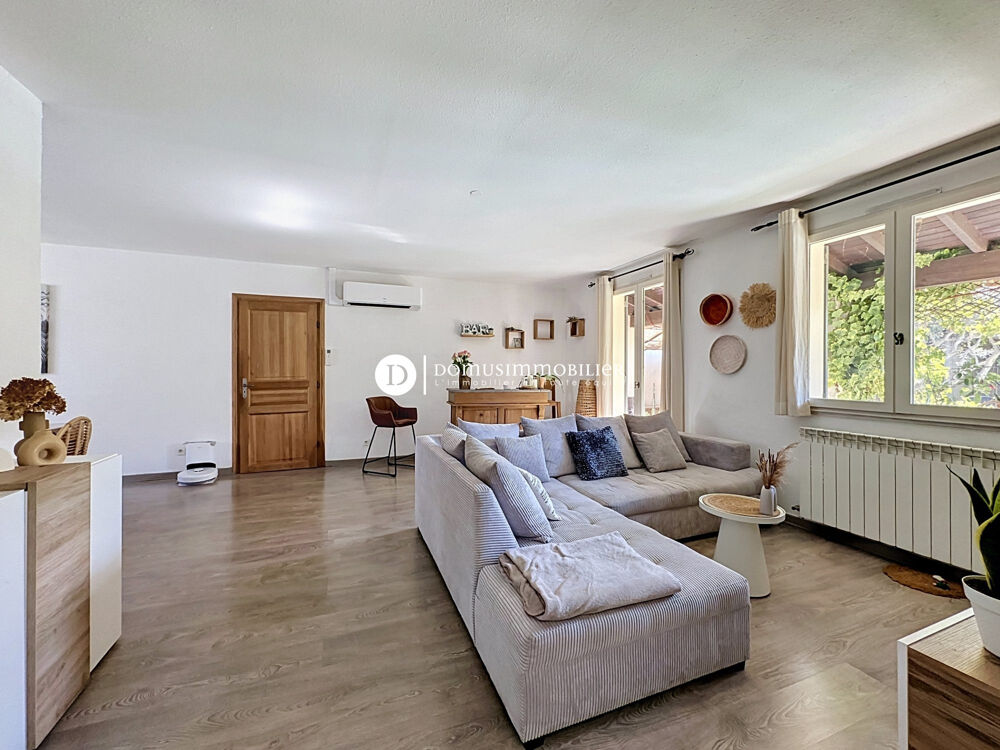 Villa T6 avec piscine et jardin