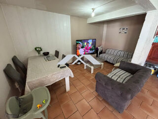  Immeuble � vendre 210 m�