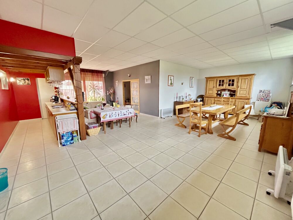Vente Maison Maison Individuelle 196,00 m², terrain 1556,00 m² Remilly-sur-tille