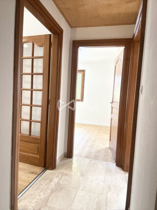  Appartement à louer 5 pièces 126 m²