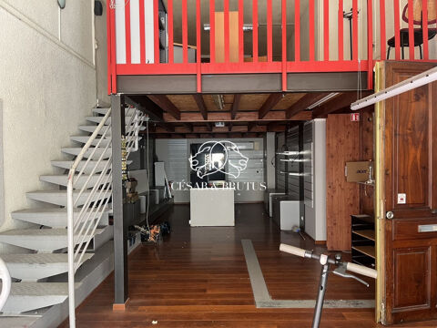 Local commercial 238 m&sup2; -mezzanine et terrasse - Grenoble Centr 1915 38000 Grenoble