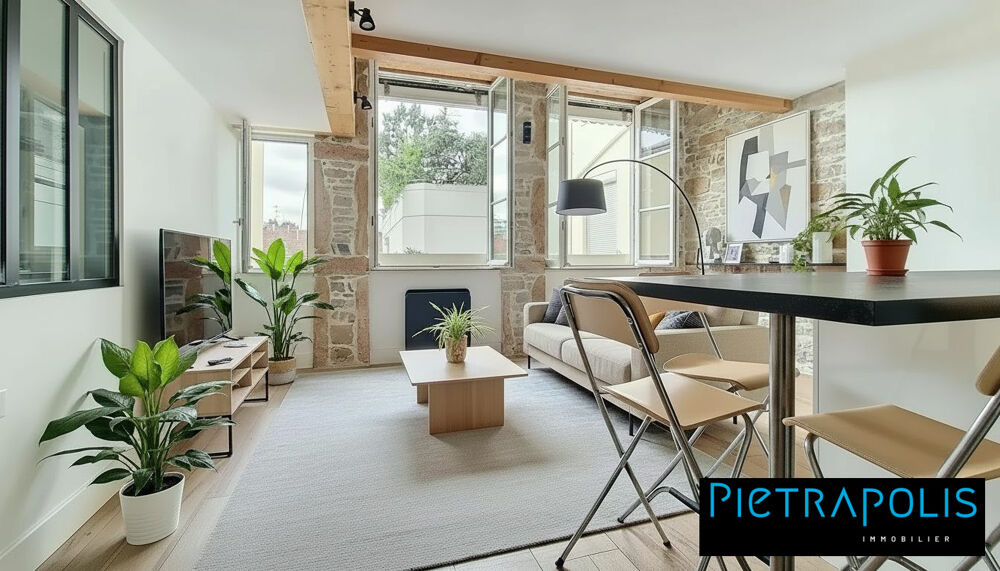 CLIMATISE - Rue Ney - DUPLEX en DERNIER ETAGE - T5 de 86 m²