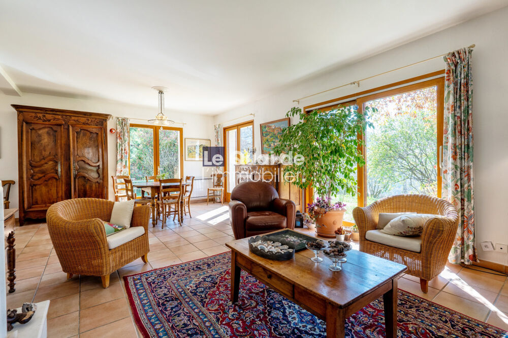 SPACIEUSE VILLA A MOINS DE 5 MINUTES DE ST EGREVE