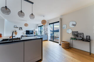  Appartement � vendre 4 pi�ces 132 m�
