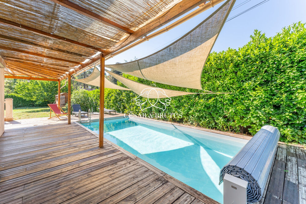 À vendre  Maison familiale de 139 m² avec piscine à Curis-