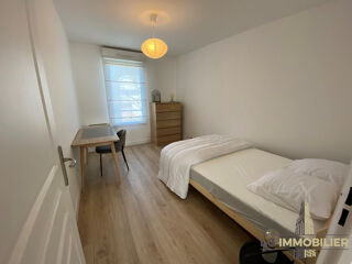  Appartement à louer 3 pièces 72 m²