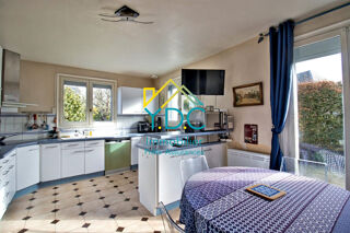  Maison à vendre 8 pièces 205 m²