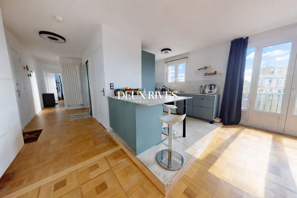 Vente Appartement T4 dernier étage ascenseur , 3 Chambres , Balcons , Garage Nantes