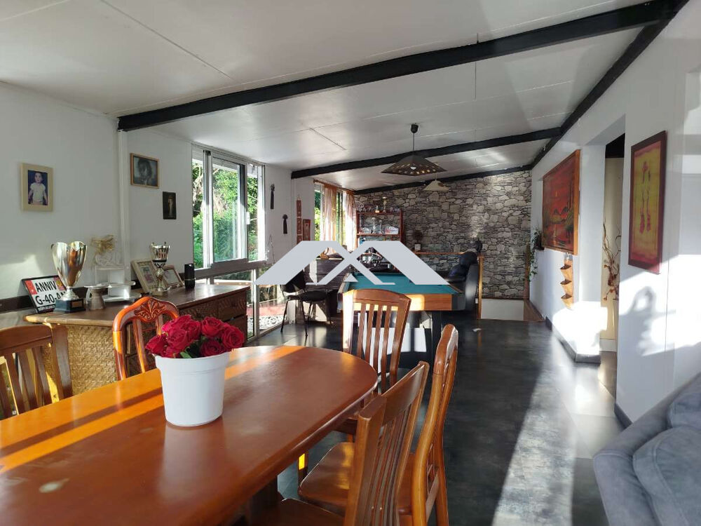Vente Maison Maison individuelle avec grand terrain - Sainte-Marie Sainte-marie