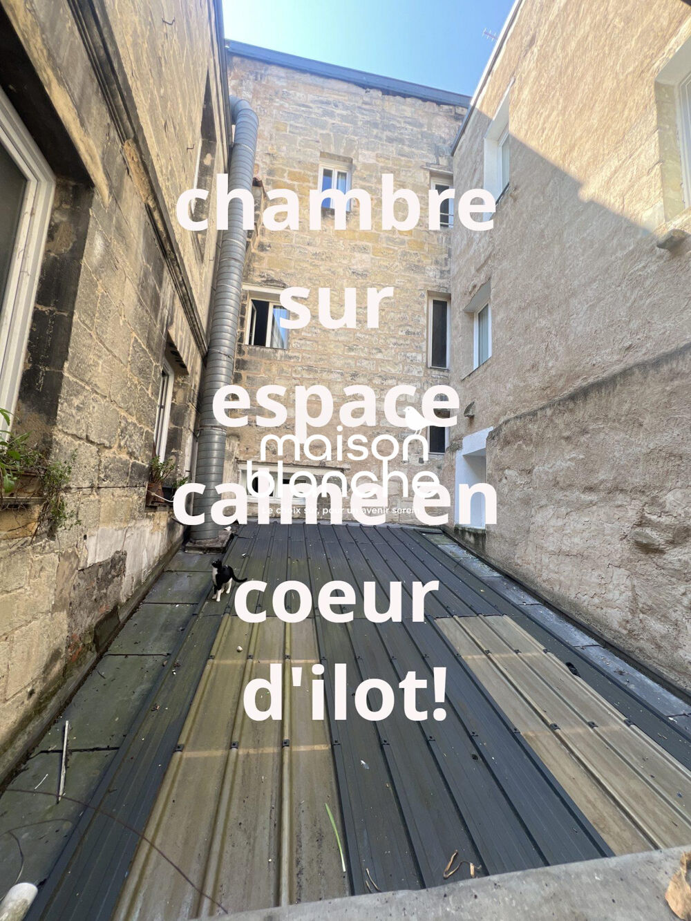   BORDEAUX CHARTRONS / CITE MONDIALE : JOLI T2 DE 42.55m² ON TRES Bordeaux