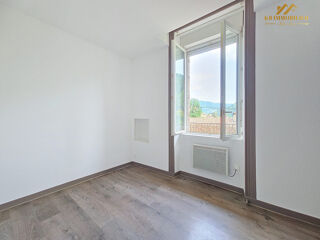  Immeuble � vendre 650 m�