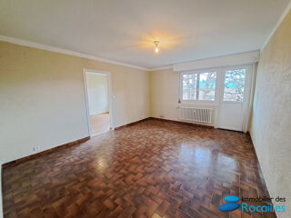  Appartement à louer 3 pièces 65 m²